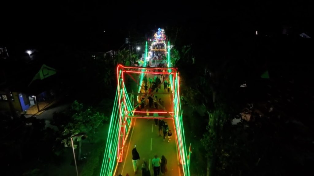 AB_SAMBUT-HUT-RI-GEBYAR-LAMPU-HIAS-DI-PEMALANG-HIDUPKAN-SUASANA-KAMPUNG