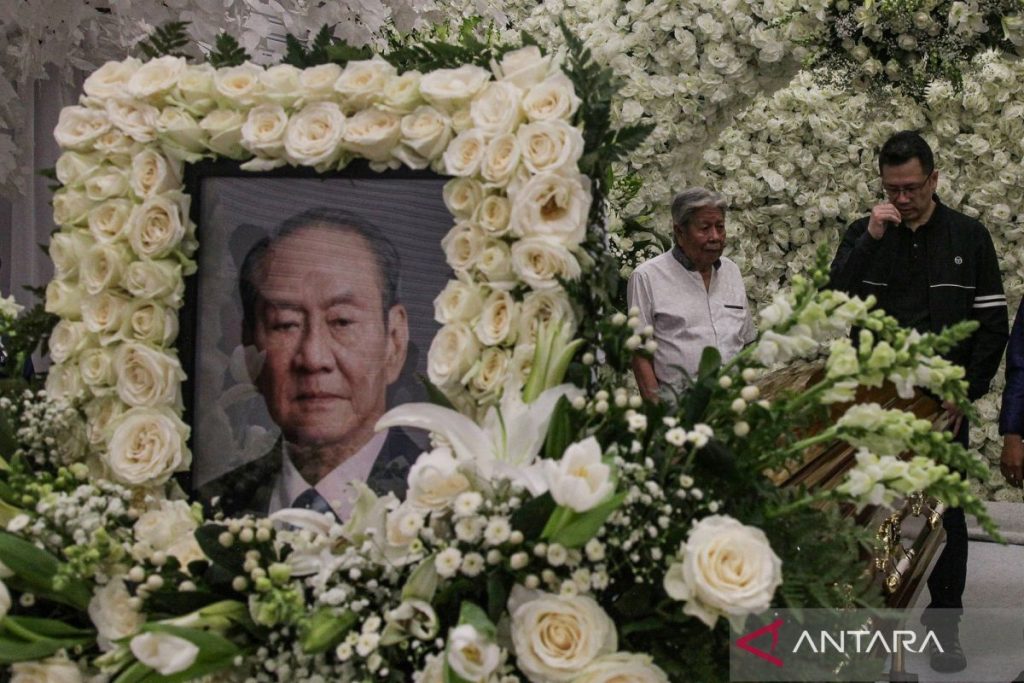 Michael-Bambang-Hartono-Meninggal-Dunia-200326-ryl-7
