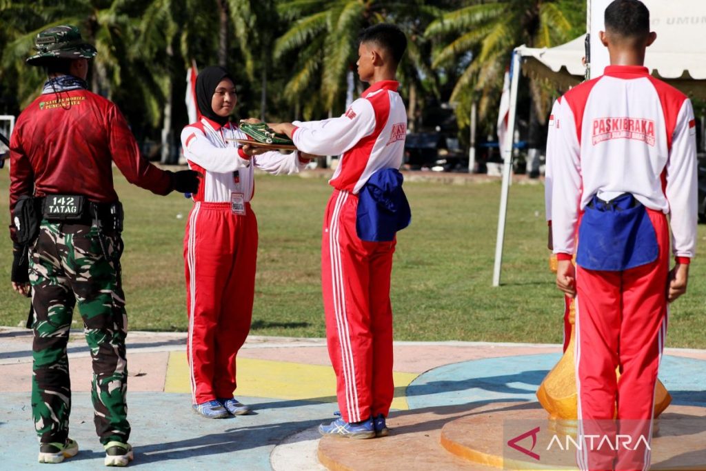 latihan-paskibraka-di-sulawesi-barat-2837643