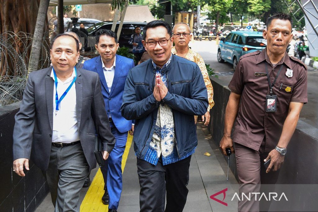 ridwan-kamil-diperiksa-kpk-2680869_1