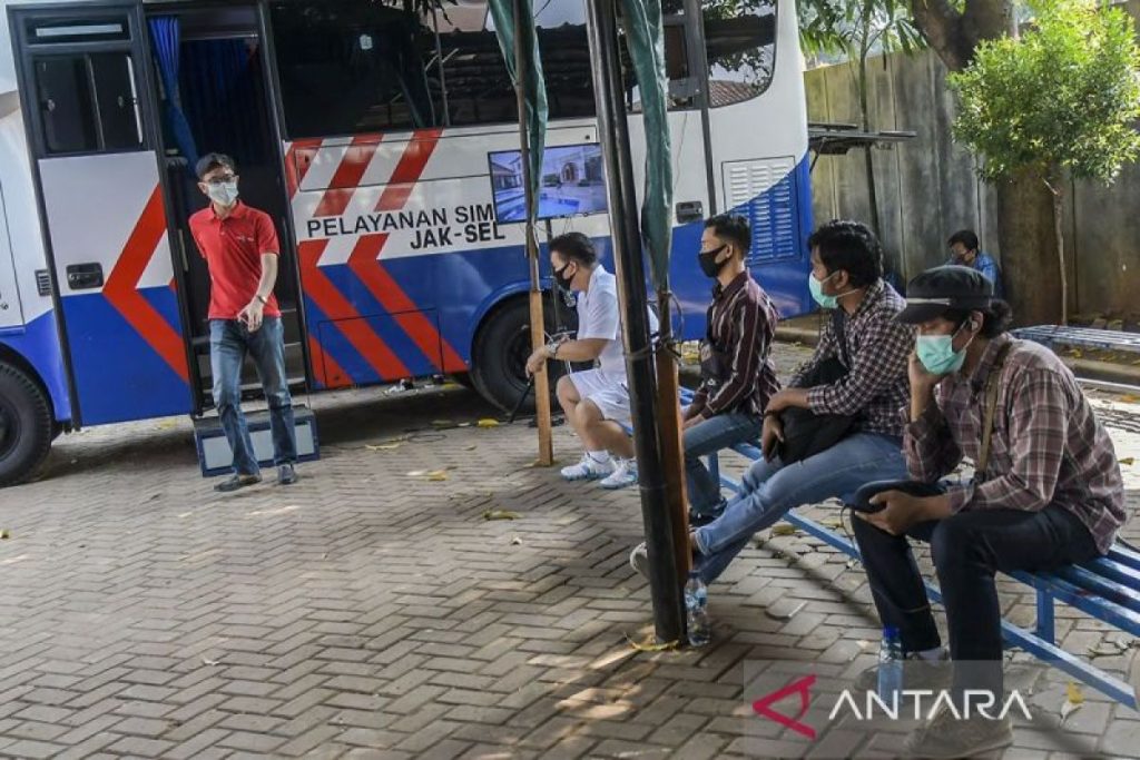 Batas-Akhir-Dispensasi-Perpanjangan-SIM-31082020-gp-4