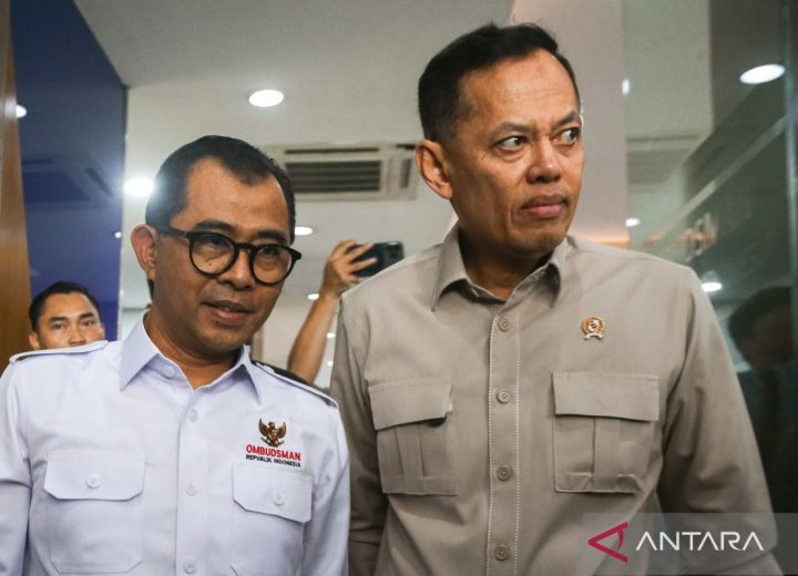 konferensi-pers-temuan-fasilitas-mewah-di-lapas-cibinong-2874015
