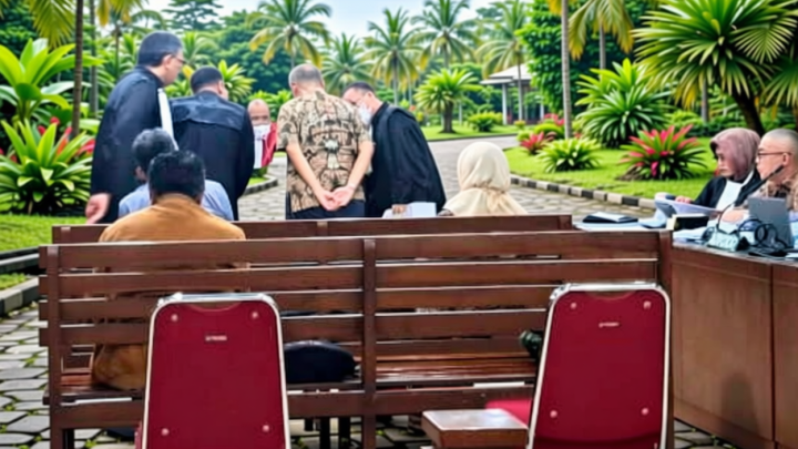New Policy: Hakim Mulyono nyatakan beda pendapat di kasus minyak mentah Pertamina