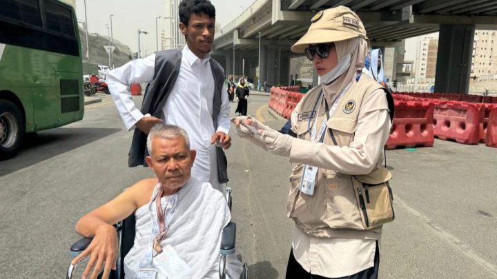 Solving Problems: Pengabdian seorang perawat layani tamu Allah di Tanah Suci