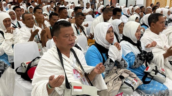 New Policy: Embarkasi Banjarmasin berangkatkan kloter 11 JCH asal Kabupaten HSU