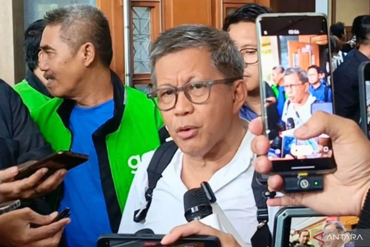 Rocky Gerung hingga Rudiantara hadiri sidang kasus Nadiem Makarim