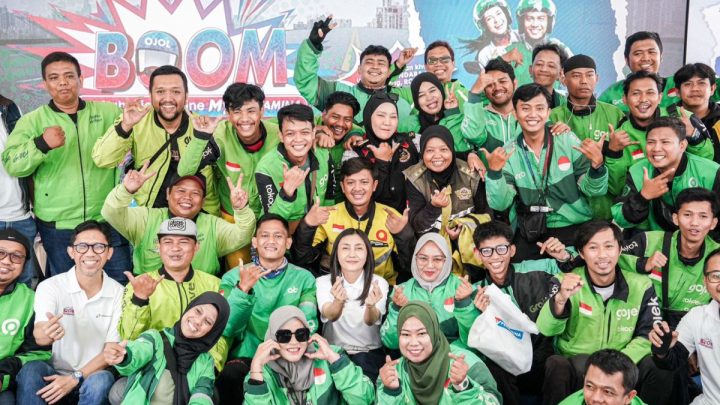 Latest Program: Pertamina Patra Niaga berikan 25 sepeda motor untuk mitra ojek online