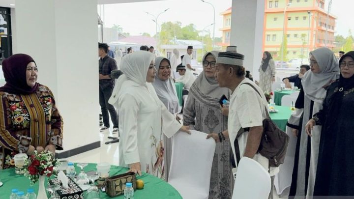 Anggota DPR RI salurkan hewan kurban ke wilayah padat penduduk Kaltara