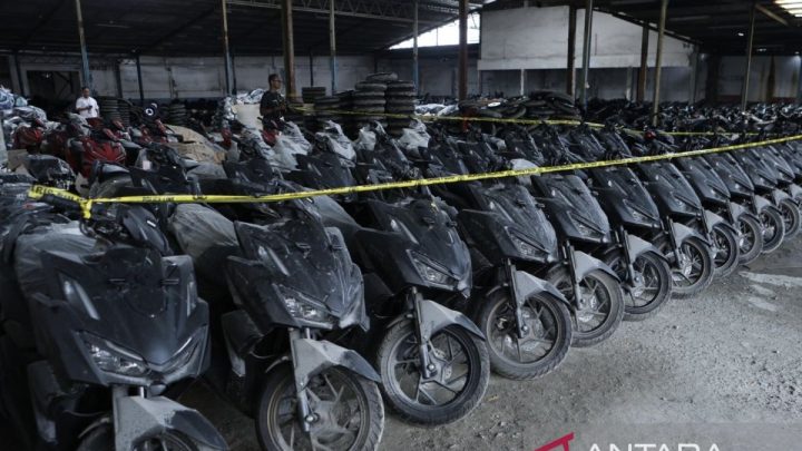 Kriminal kemarin – pria halangi ambulans hingga kasus penadahan motor