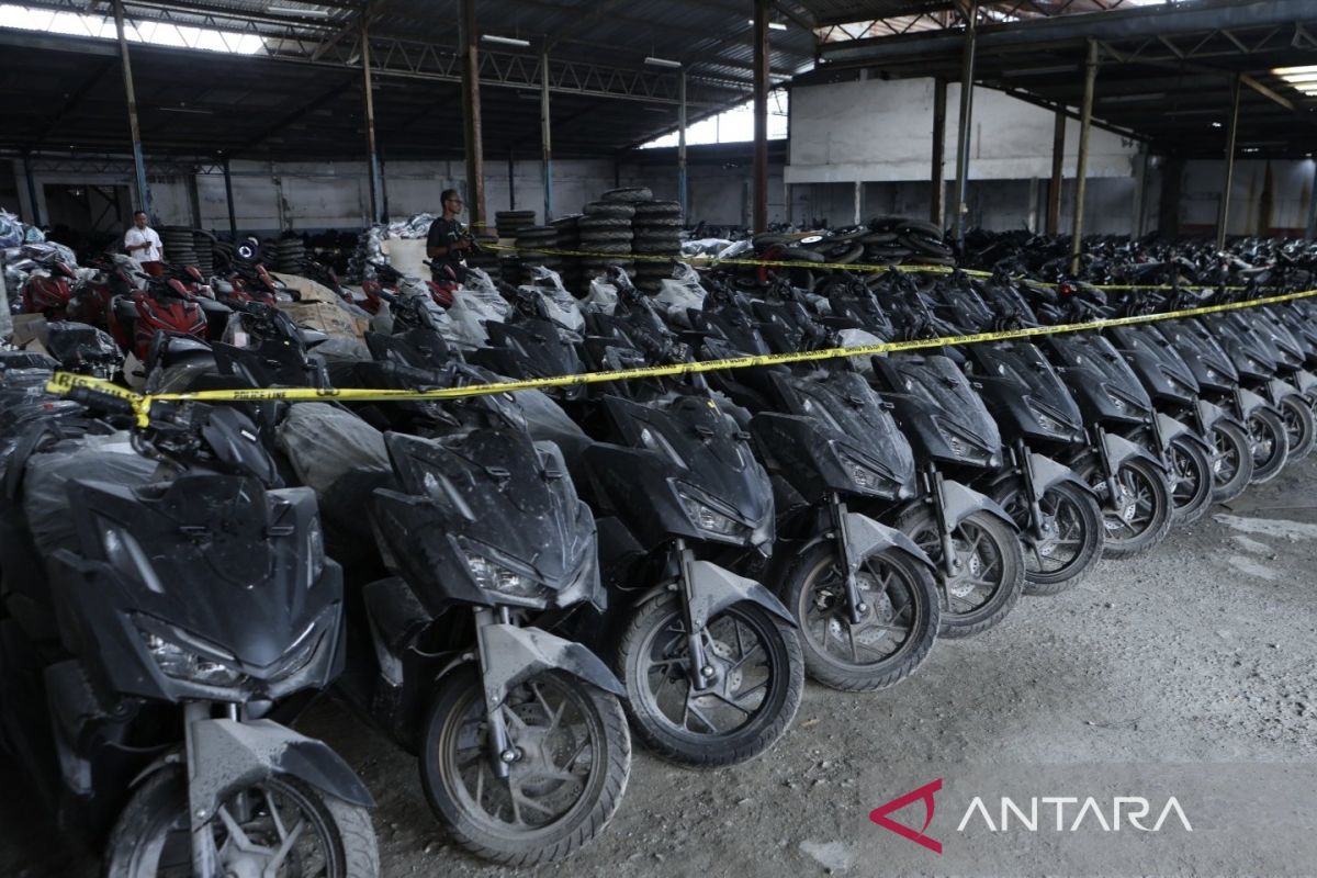 Kriminal kemarin – pria halangi ambulans hingga kasus penadahan motor