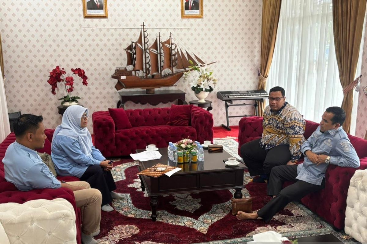 Main Agenda: 1.300 warga Kabupaten Solok tolak bantuan sosial karena sudah mampu