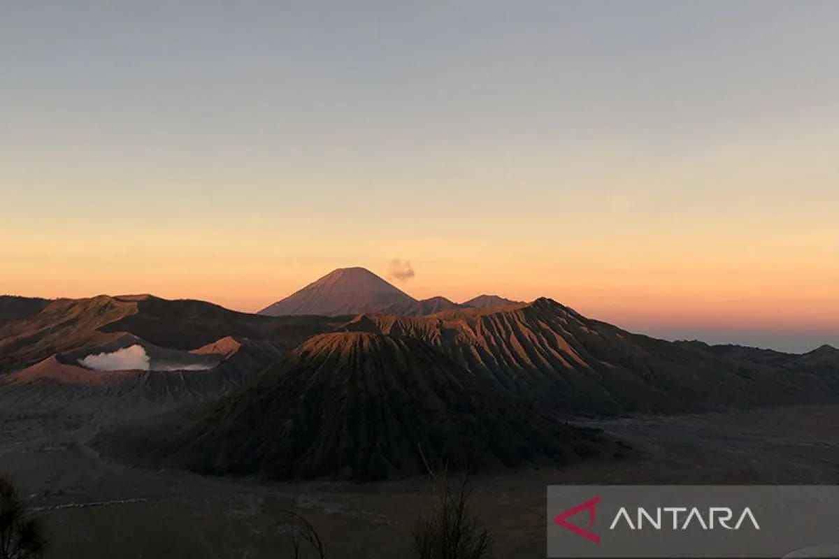 Historic Moment: Aktivitas wisata di Bromo ditutup saat peringatan Yadnya Kasada