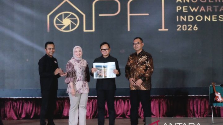 Solution For: PFI luncurkan buku foto APFI 2026 sebagai arsip visual Indonesia
