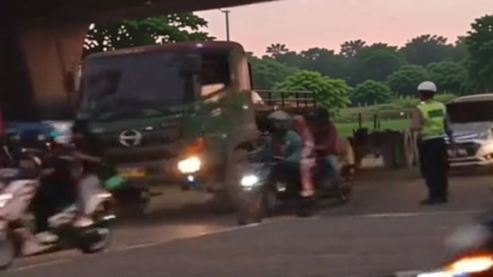 Kemacetan Priok-Cilincing imbas aktivitas bongkar muat di Depo Budi Dharma
