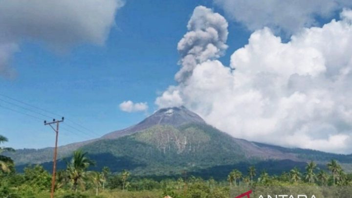 Solving Problems: BNPB: Status tanggap darurat erupsi Gunung Lewotobi diperpanjang