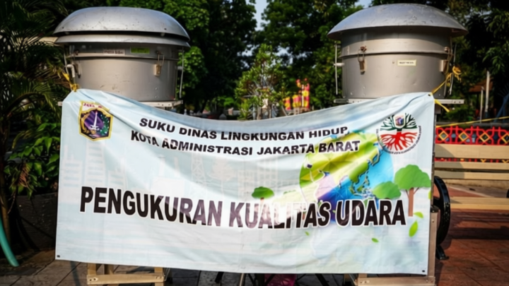 Important Visit: Pantau kualitas udara, Jakbar pasang alat khusus di dua lokasi
