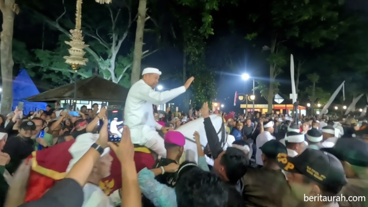 Kirab Mahkota Binokasih meriahkan Milangkala Tatar Sunda 2026 di Bogor