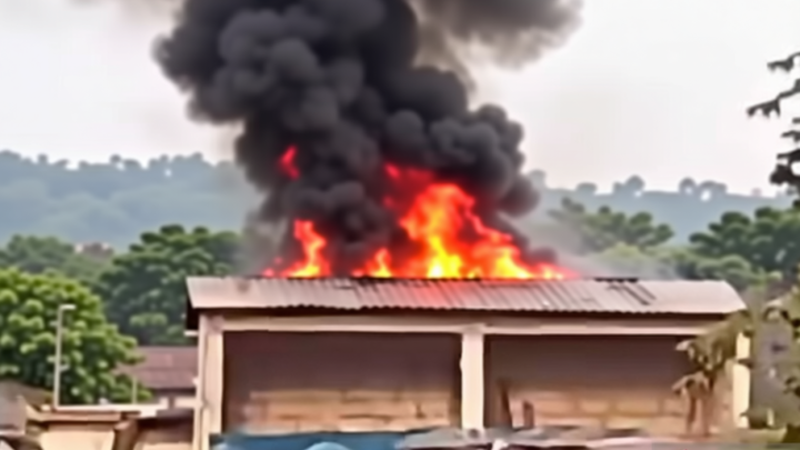 Today’s News: Kebakaran lahap rumah di Cengkareng Jakbar
