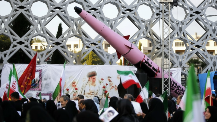 Special Plan: Iran janji buka medan pertempuran baru jika AS menyerang lagi