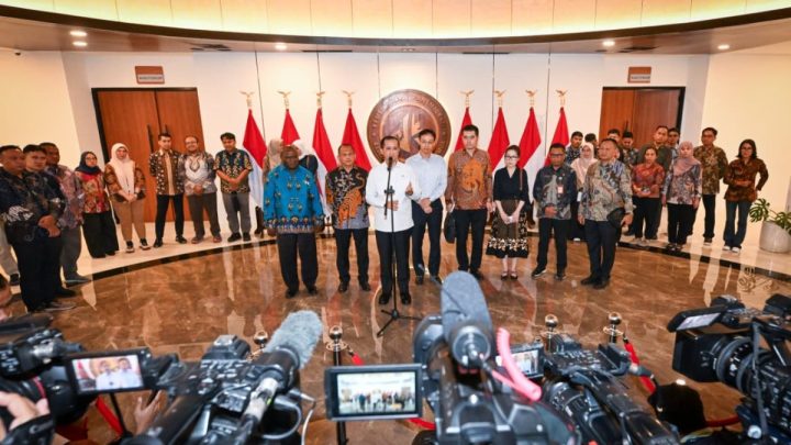 Main Agenda: Kementerian Transmigrasi lepas peserta pelatihan pengembangan kawasan transmigrasi dan pengentasan kemiskinan di China