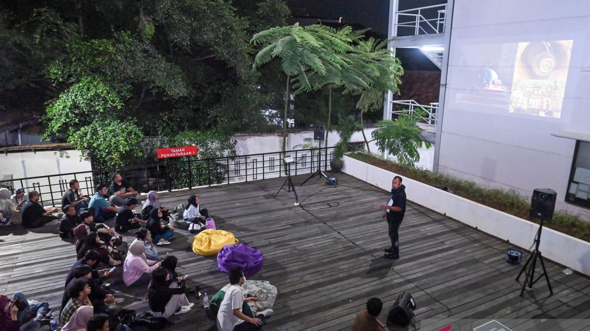 Diskusi-Taman-Langit-bahas-buku-Ursyalim-290526-fah-4A