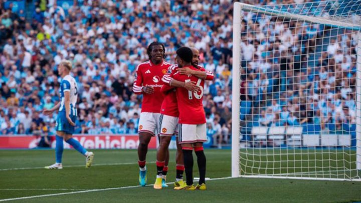 Manchester United menang 3-0 atas Brighton di matchday terakhir