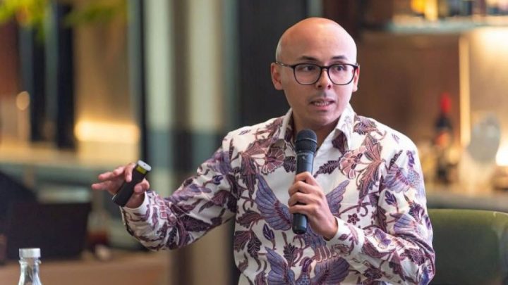 New Policy: Profil Dirgayuza, Asisten presiden bidang Komunikasi Analis Kebijakan