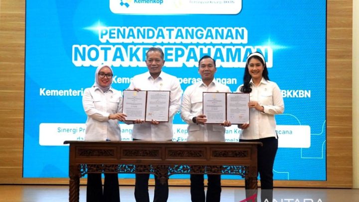 Latest Program: Kemendukbangga-Kemenkop teken kesepahaman pemberdayaan ekonomi rakyat