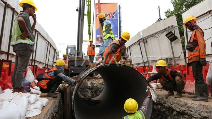 Latest Program: DKI harus perketat pengawasan pada kontraktor pelaksana galian pipa