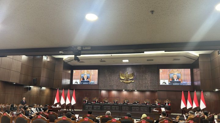 Latest Program: Hukum kemarin, MK kabulkan cabut uji materi UU APBN soal MBG hingga LHKPN Presiden