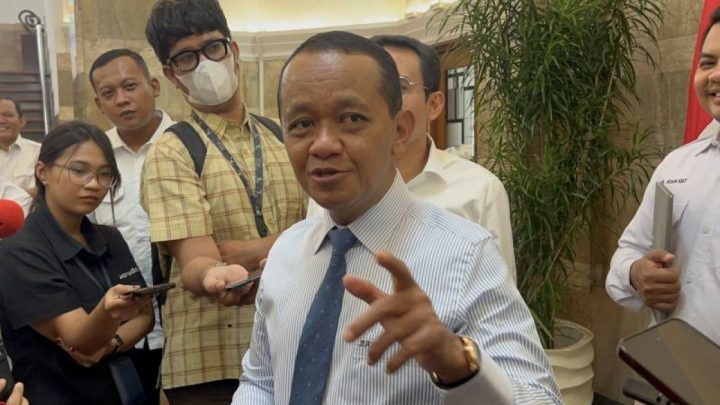 Latest Program: Menteri Bahlil tunda penerapan royalti tambang