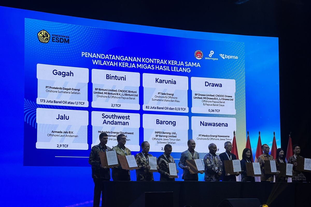 Bp tandatangani tiga kontrak bagi hasil di Indonesia