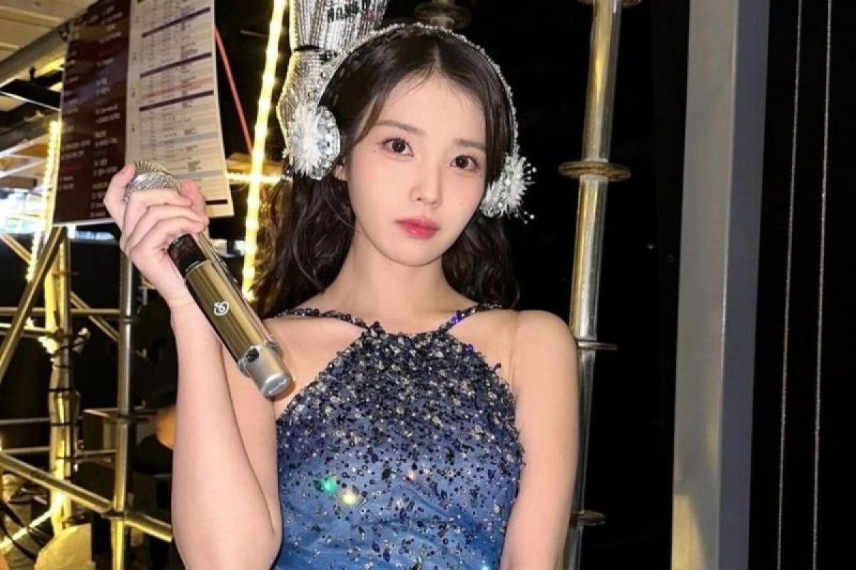 IU rayakan ulang tahun dengan berdonasi pada kelompok rentan