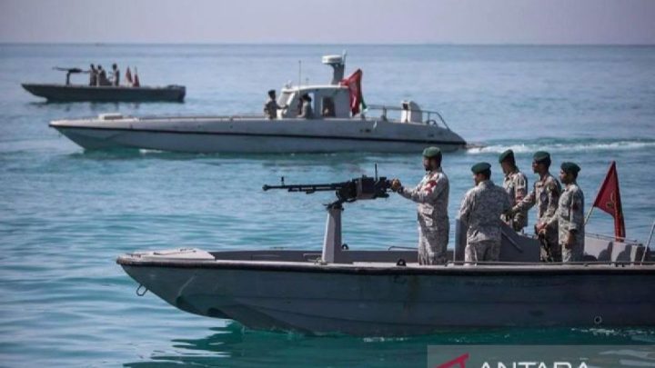 Latest Program: Otoritas Selat Teluk Persia: Sanksi AS tak jamin kendali Selat Hormuz