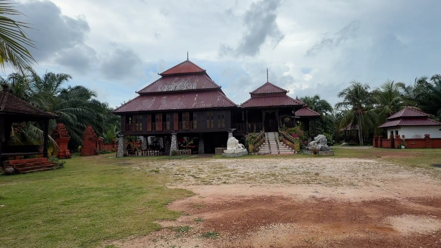 Melihat Keraton Mbah Anang di Johor – Malaysia