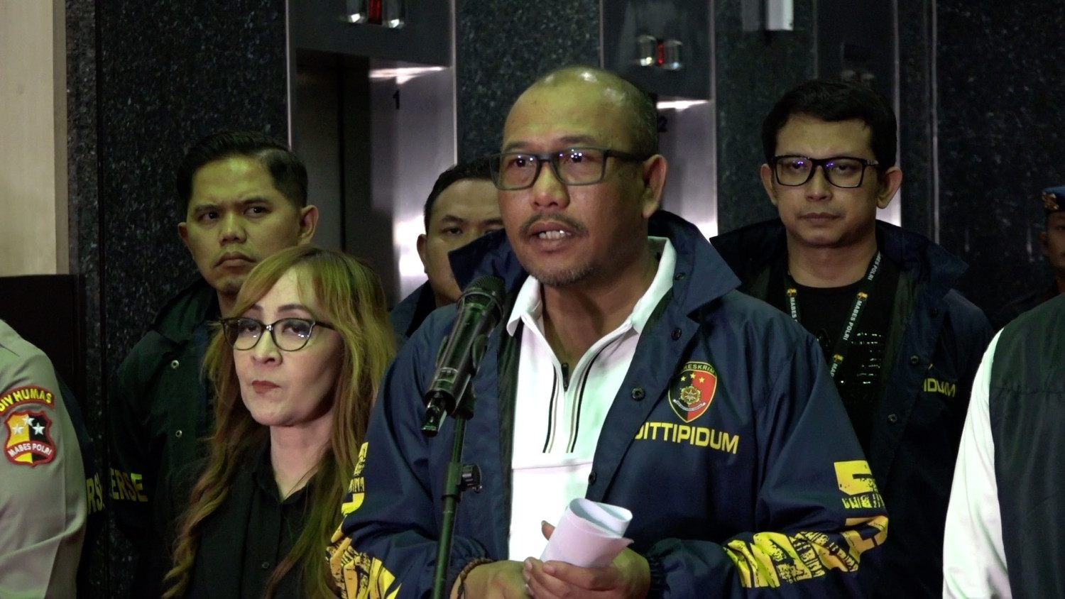 Polri bongkar markas judi online, 321 WNA diringkus