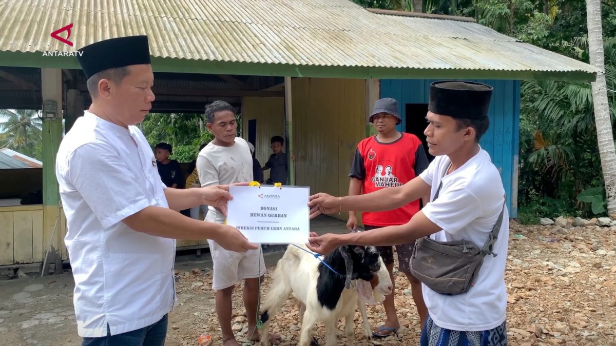 SANS_ANTARA-SALURKAN-HEWAN-KURBAN-BAGI-MASYARAKAT-ADAT-SELENA-DI-PALU