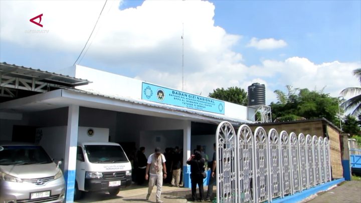 Solution For: Satu dapur MBG di Jember ditutup sementara usai dugaan keracunan