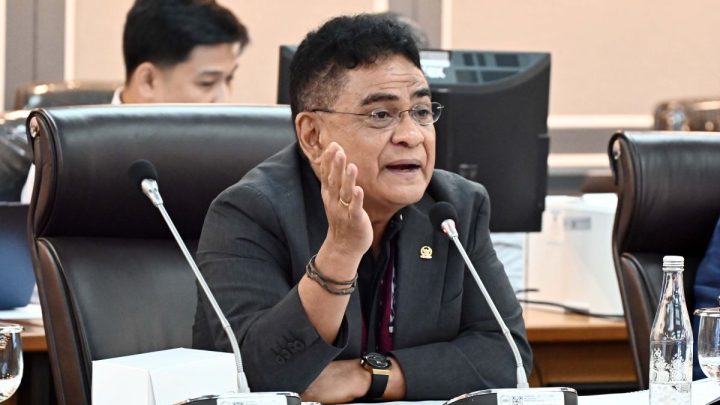 Topics Covered: Komisi XIII DPR: RUU HAM tak boleh ganggu independensi Komnas HAM