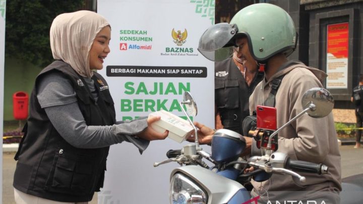 Latest Program: Baznas RI salurkan ribuan paket makanan siap saji di Jakarta Timur