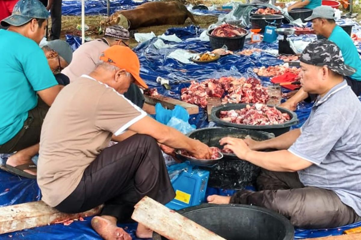 Tebar keberkahan Idul Adha, Bank BSN salurkan ratusan hewan kurban