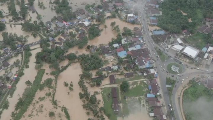 Key Issue: Banjir landa 8 daerah di Sultra, 8.616 jiwa dan 2.326 rumah terdampak