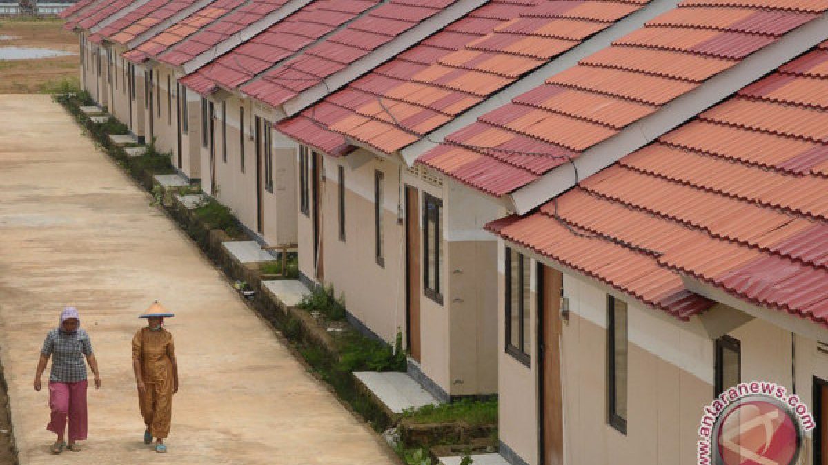 antarafoto-pembangunan1-rumah-nelayan-jepara-250118-yn-1