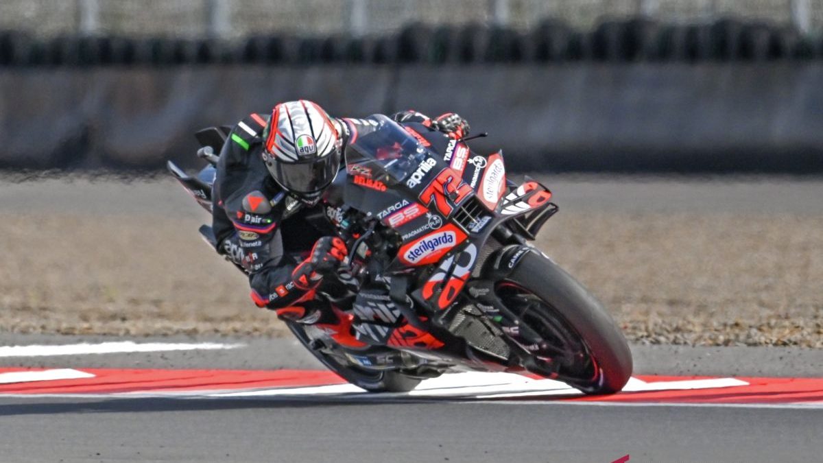 marco-bezzecchi-juara-sprint-race-motogp-indonesia-2638309-1