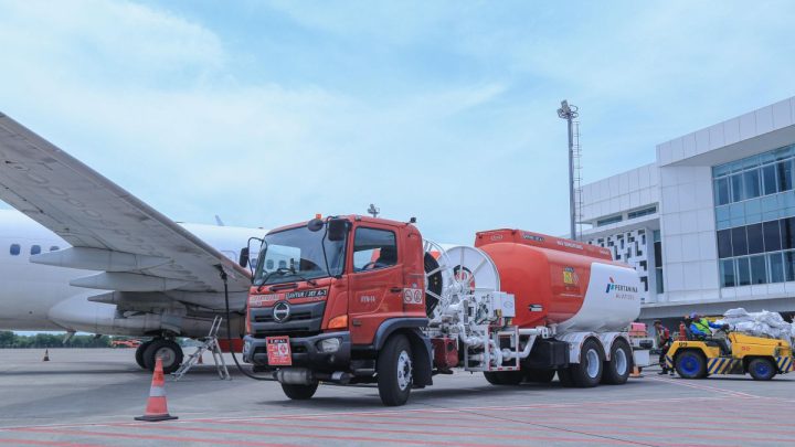 Latest Program: Pertamina Patra Niaga turunkan harga avtur 10 persen mulai 1 Juni