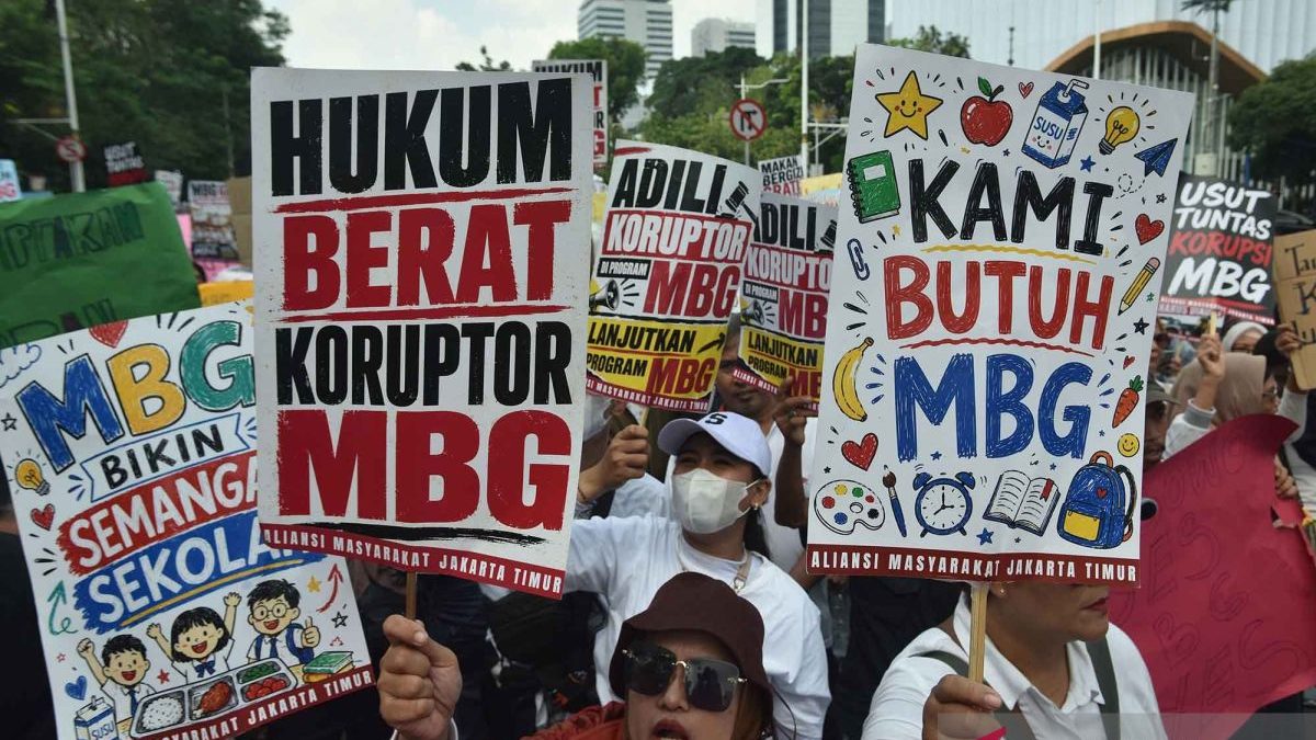 Aksi-unjuk-rasa-dukung-MBG-170626-fah-2
