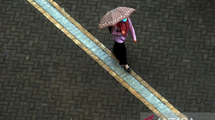 Jumat – hujan ringan guyur sebagian besar Indonesia