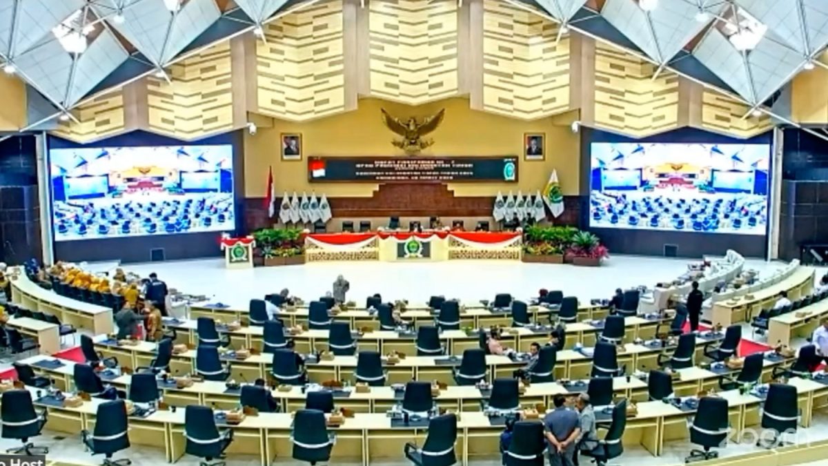 DPRD-KALTIM-TUNDA-USULAN-HAK-ANGKET-GUBERNUR-KARENA-KUORUM