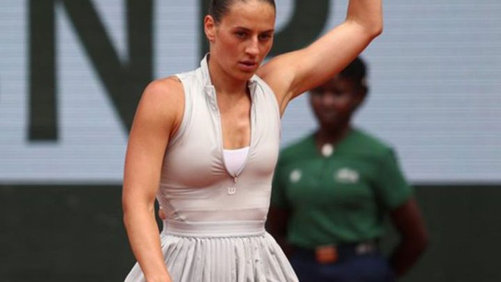 Topics Covered: Juara empat kali Swiatek tersingkir dari Roland Garros