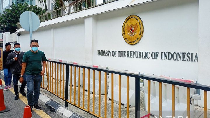 Solving Problems: KJRI Johor lindungi WNI korban penganiayaan majikan di Malaysia